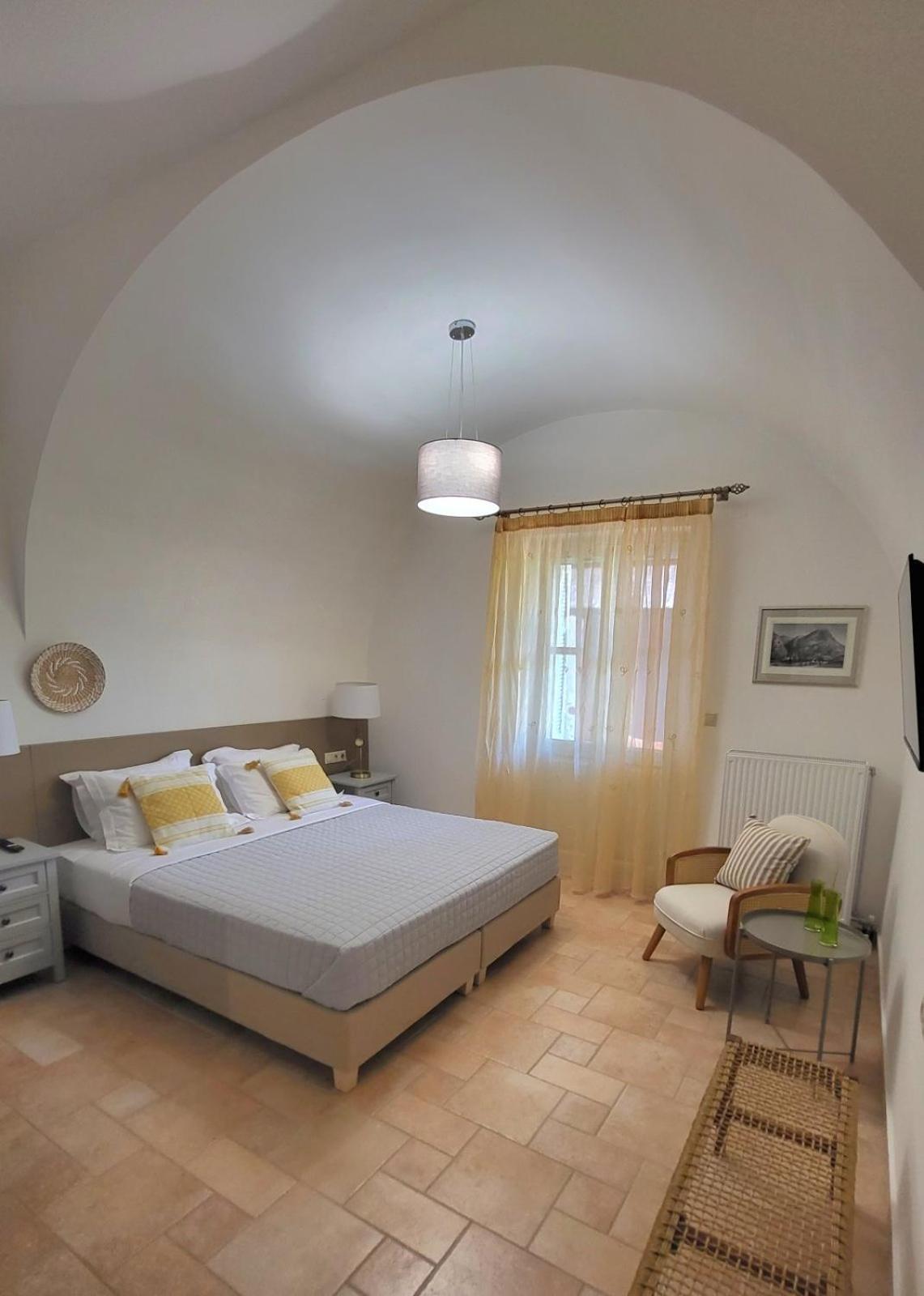 Portokalia Apartment *