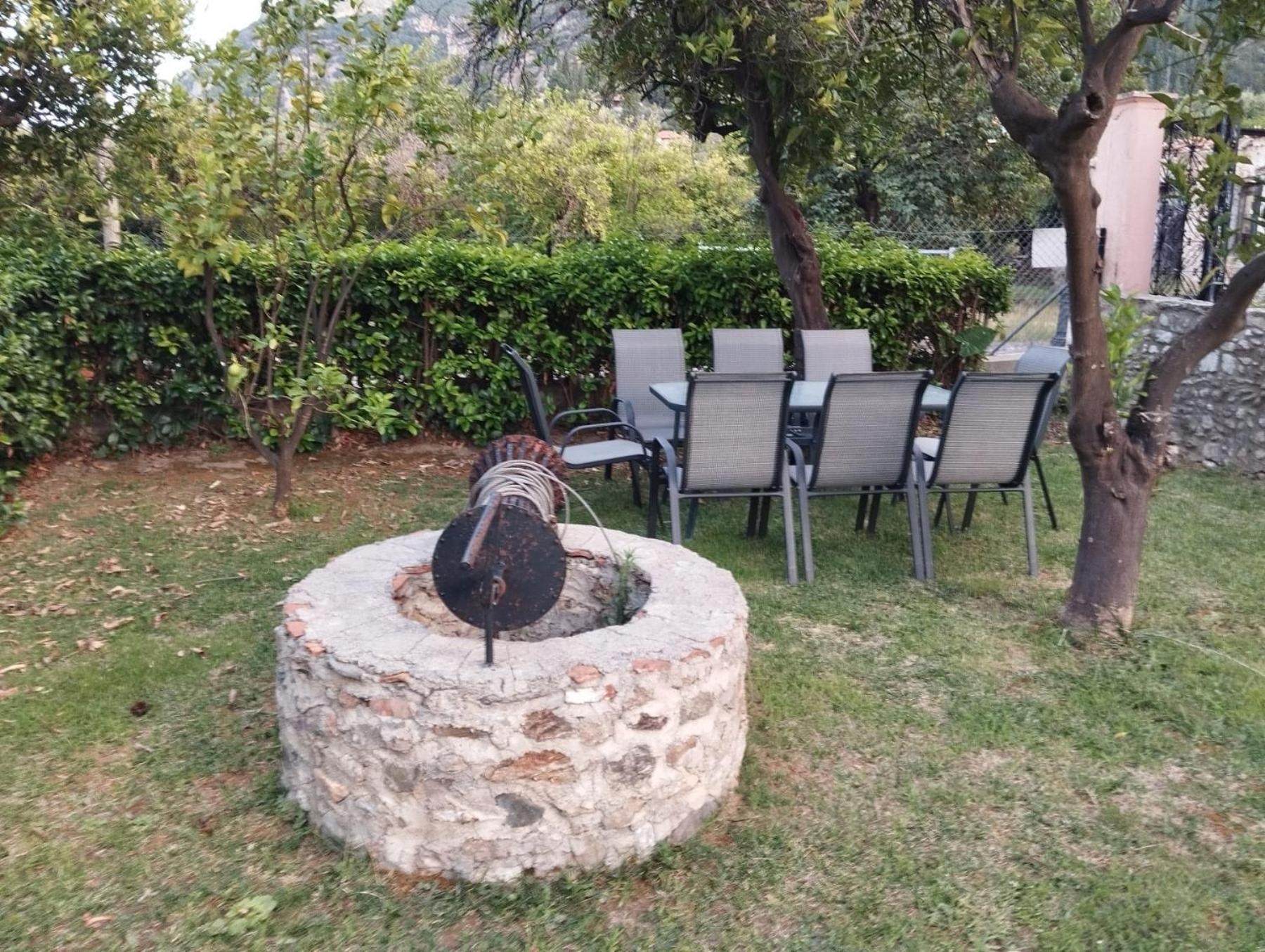 Portokalia Apartment Mystras